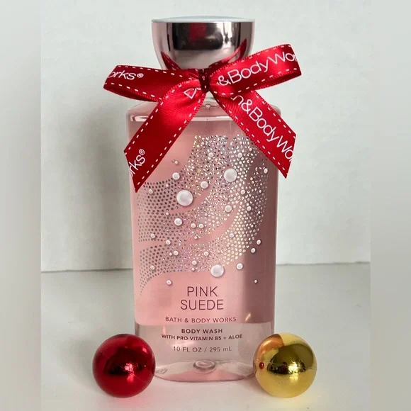 SOLD‼️Bath & Body Works NEW!!! PINK SUEDE GIFT SET - Picture 2 of 4